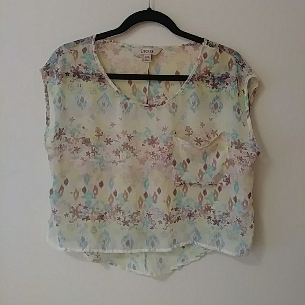 MULTI-COLORED PATTERNED TOP